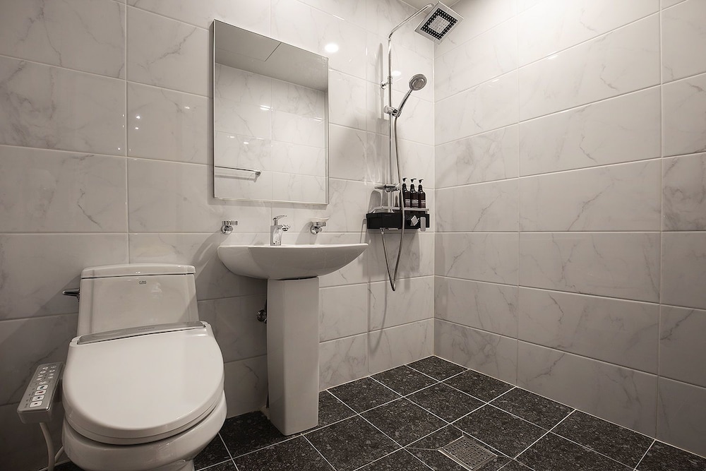 Premium Room - Photo 3
