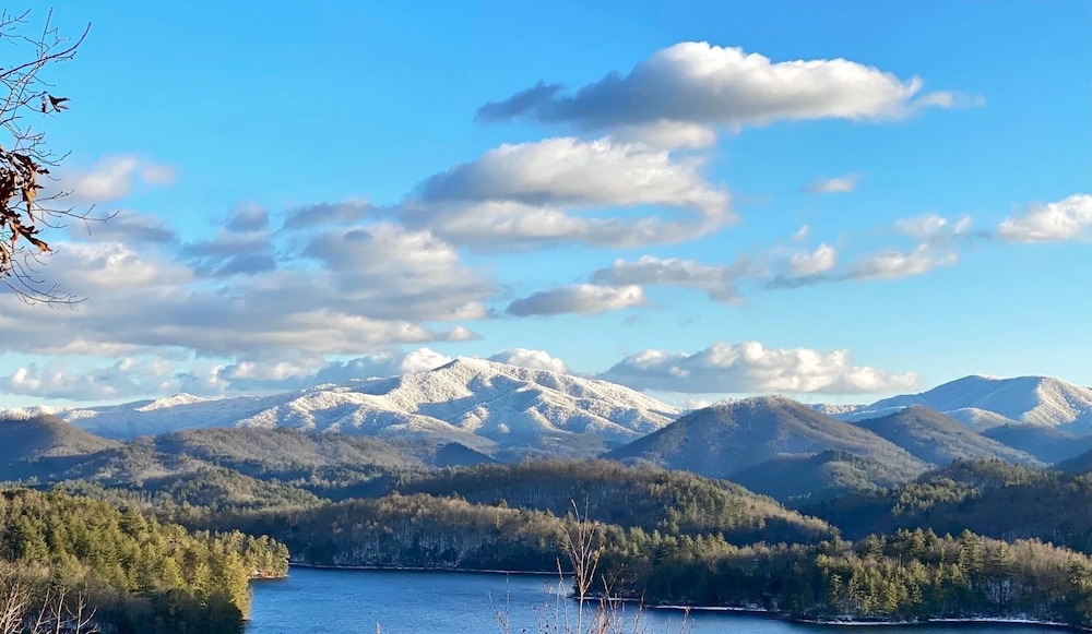 House, 3 Bedrooms photo 2