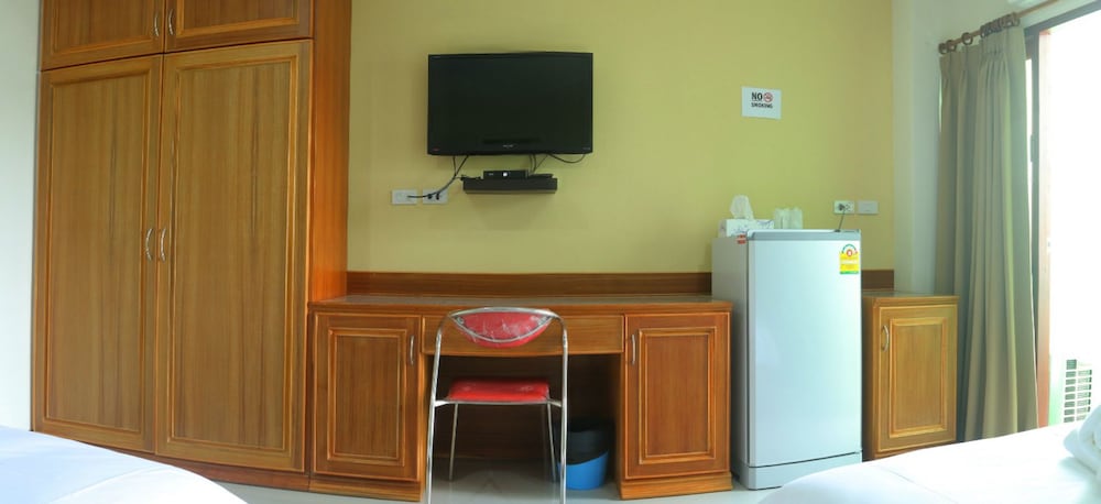 Standard Room, 2 Twin Beds, Balcony photo 2