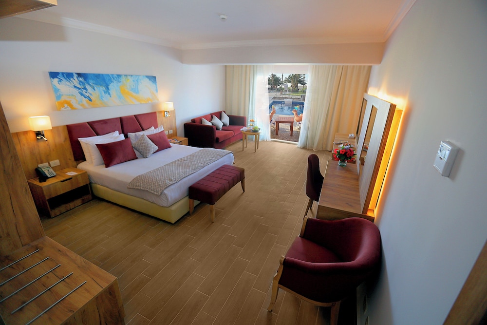 Executive Studio Suite, Sea View photo 3