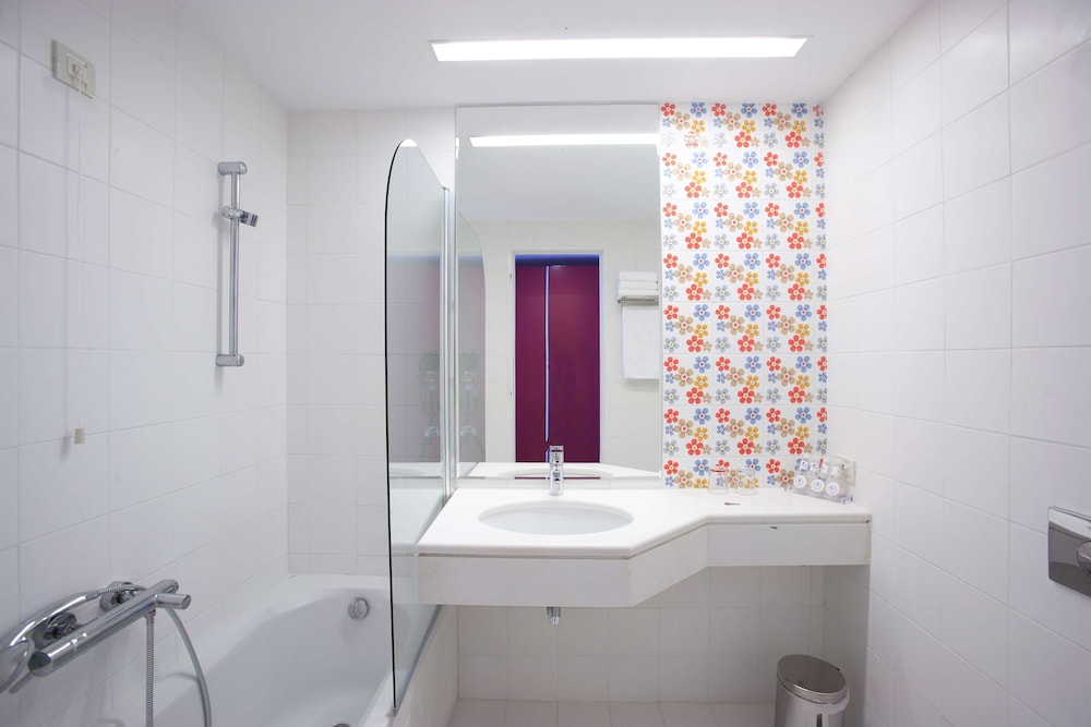 Standard Room, Garden View - Photo 5