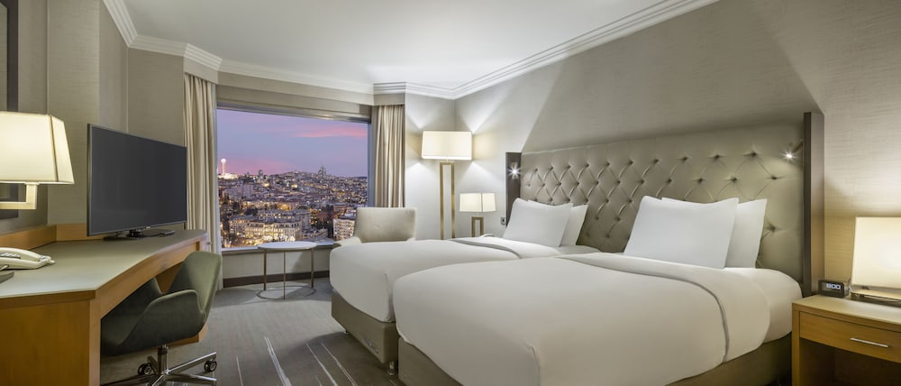 King Accessible Room
