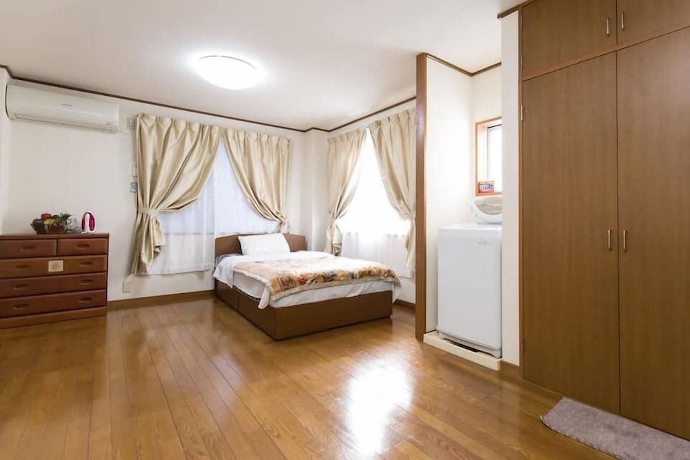 Studio Apartment photo 3