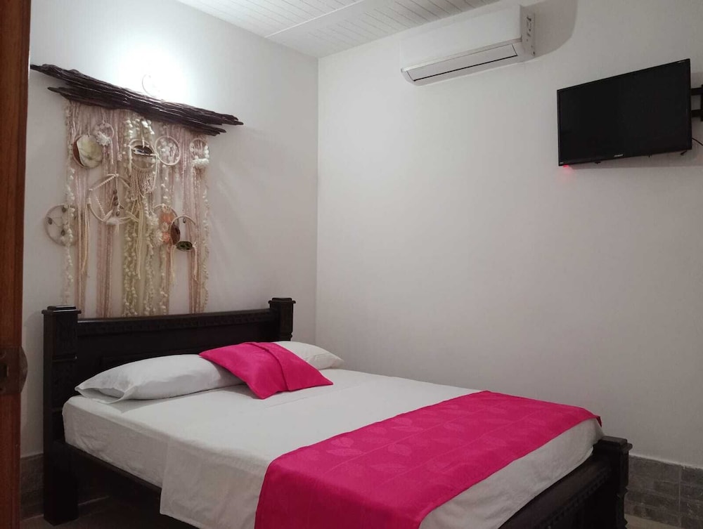 Basic Double Room photo 2