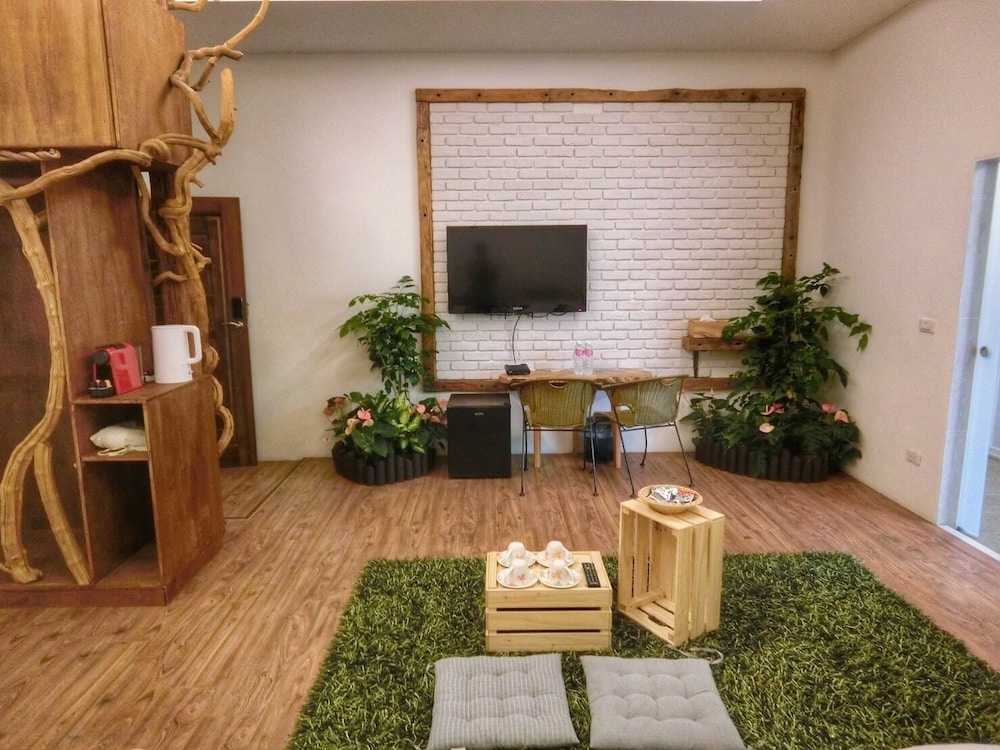Family Quadruple Room, 1 Bedroom, Balcony, Garden Area photo 3