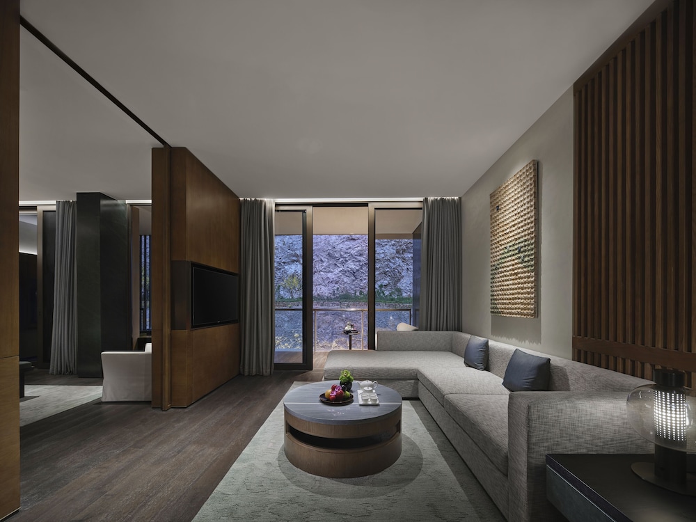 Dream Valley Cliff Suite photo 2