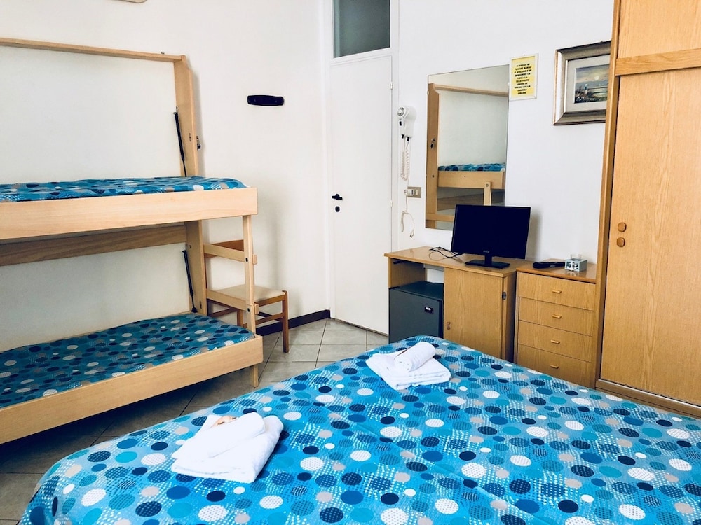 Quadruple Room photo 1