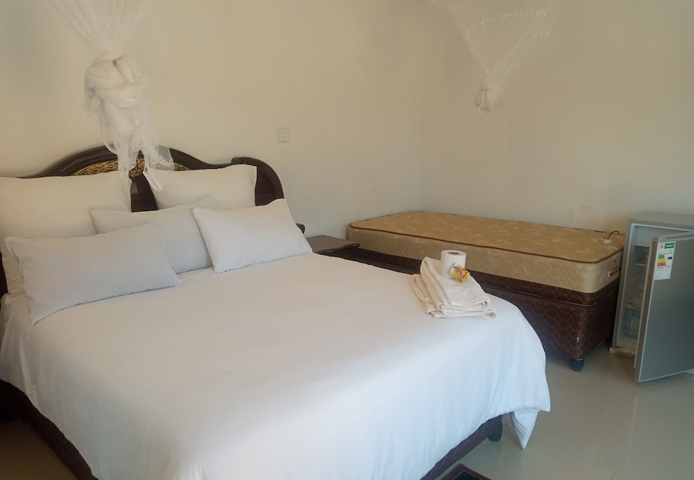 Standard Twin Room photo 2