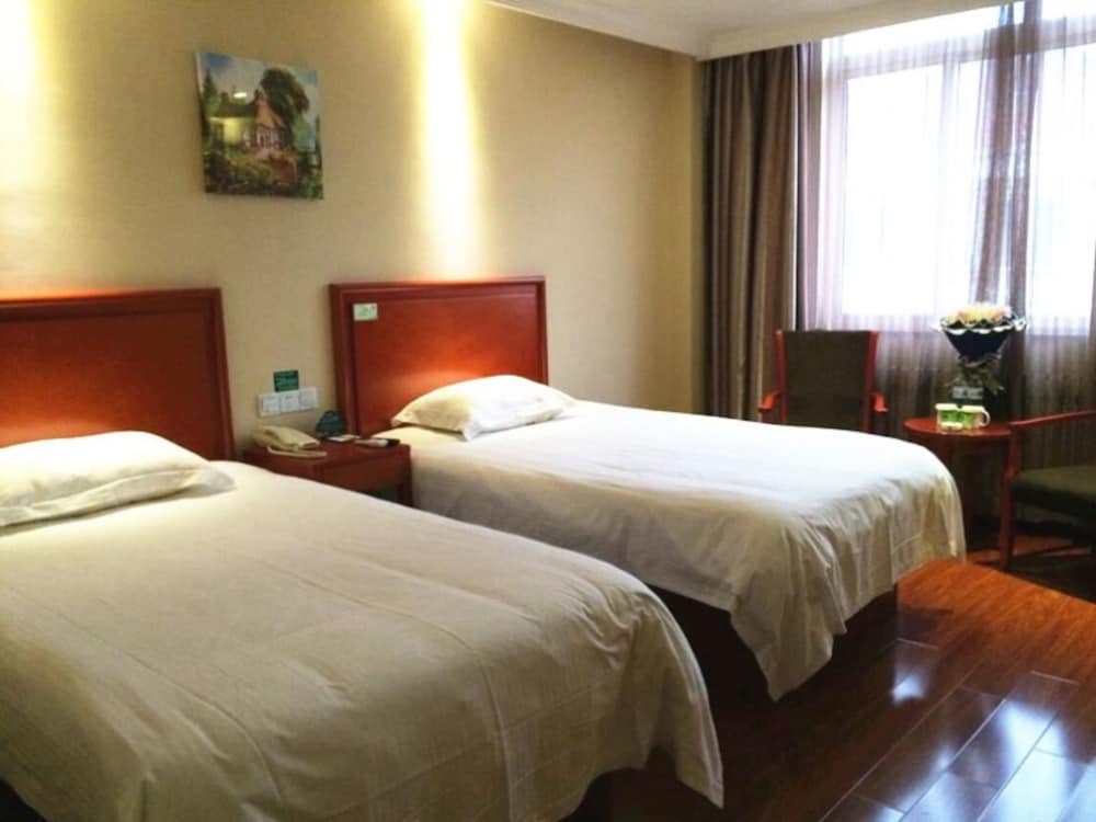 Twin Room - Photo 1
