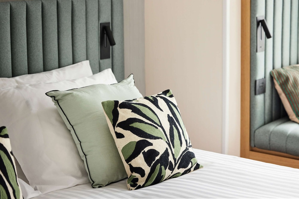 Deluxe Room, 2 Twin Beds