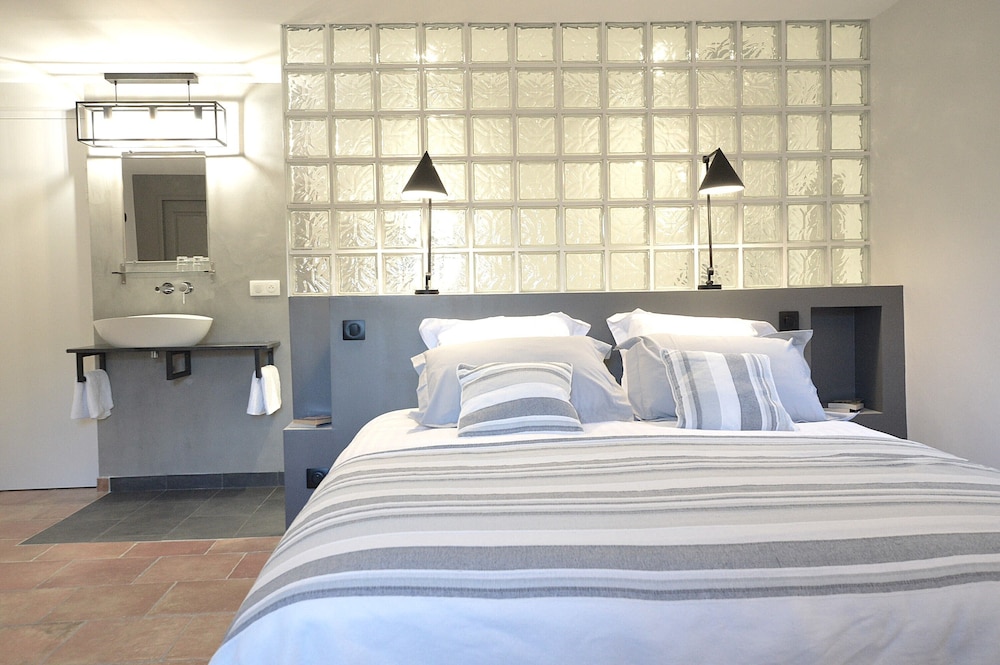 Superior Double Room, 1 King Bed, Ensuite, Mountain View (Tramontane) photo 1