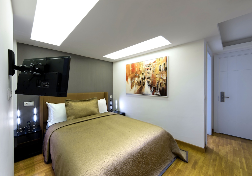 Family Suite, Connecting Rooms photo 2