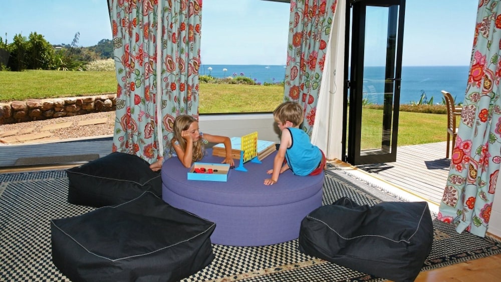 House, Multiple Beds, Sea View (Sea View Waiheke) photo 3