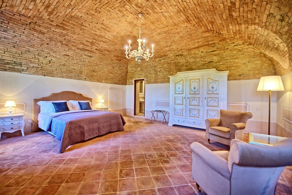 Grand Suite photo 1