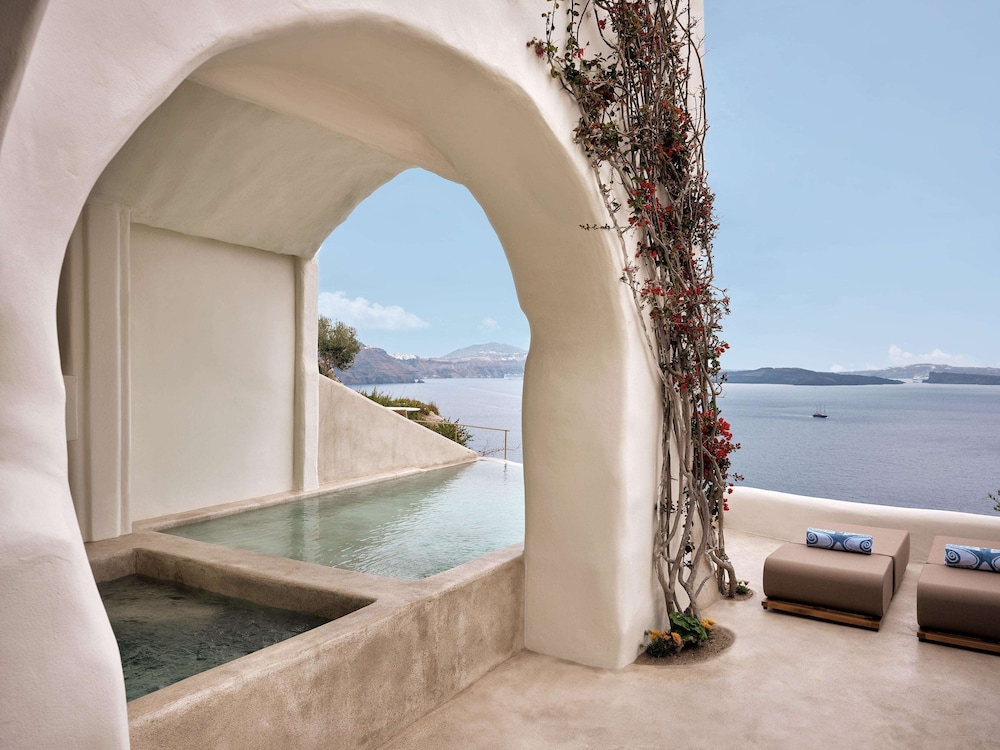 Suite (Water Retreat)