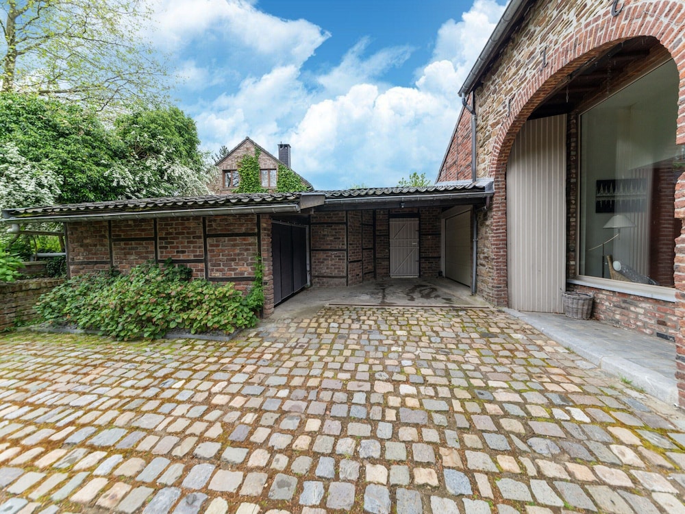 House photo 2