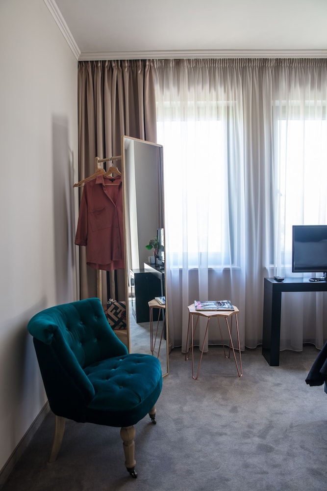 Double Room (2) photo 1