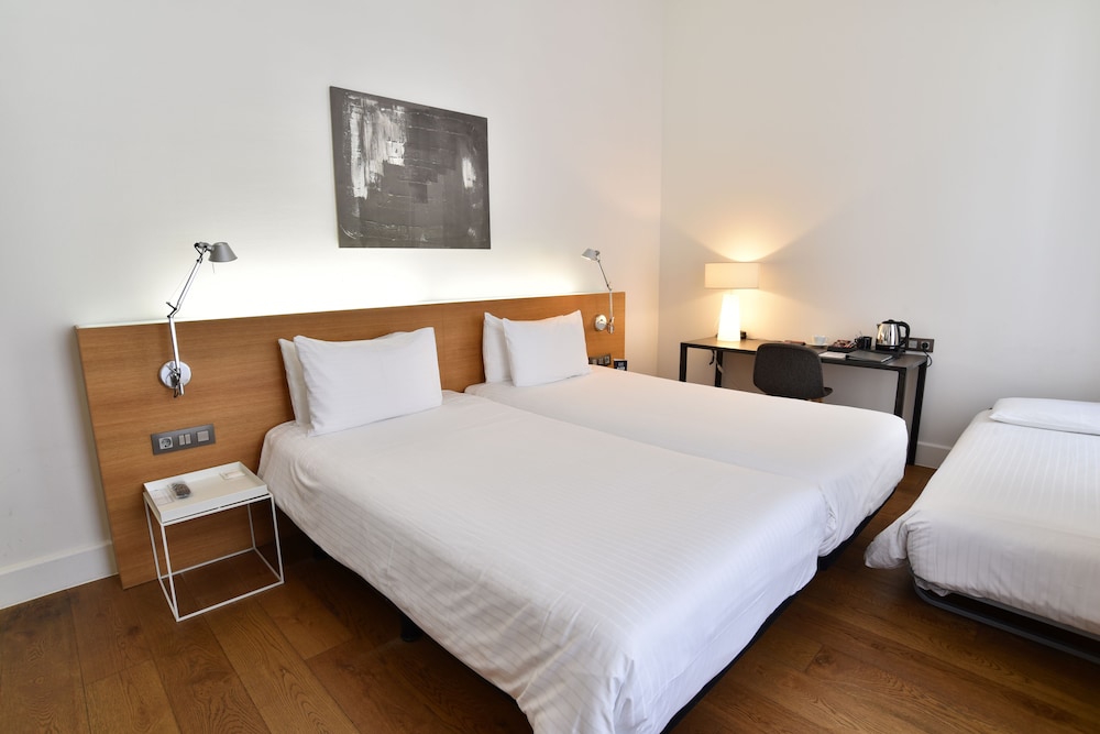 Double or Twin room with Extra Bed