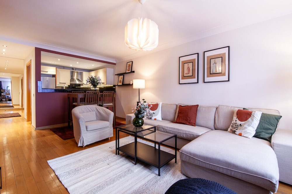 Apartment photo 1
