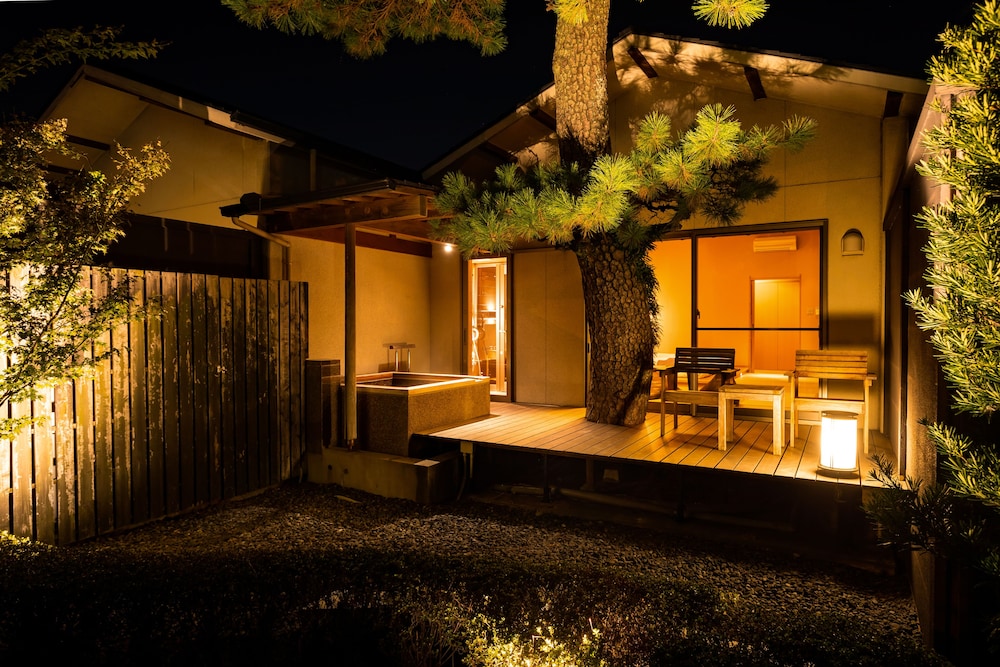 Japanese Western Style Room for 3 Guests with Open-air Bath and Garden View (Type B) photo 2