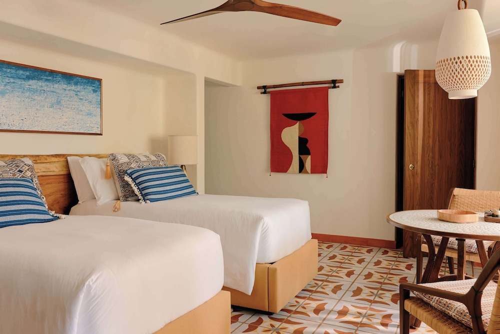 Deluxe Room, Garden View (Deluxe Garden View Room) - Photo 3