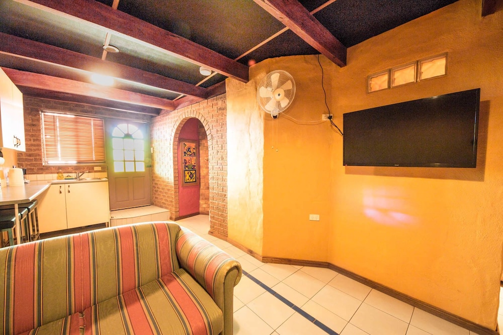 Deluxe Family Suite photo 3