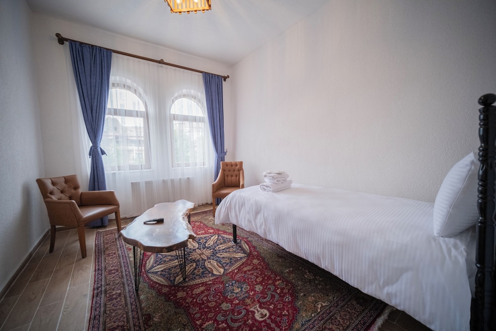 Comfort Triple Room With Balcony - Photo 15