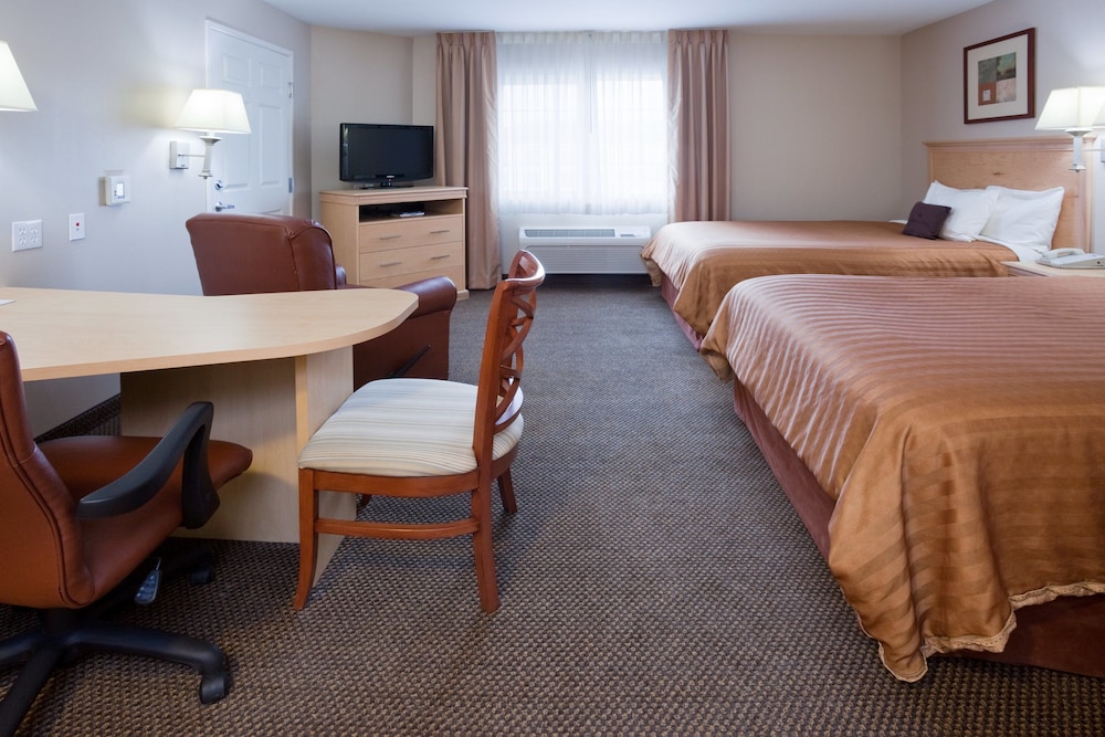 Studio Suite, 2 Double Beds, Accessible (Bathtub)