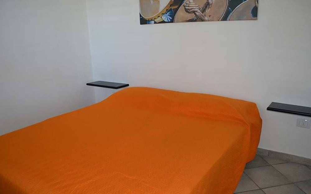 House, 2 Bedrooms, Smoking, Patio