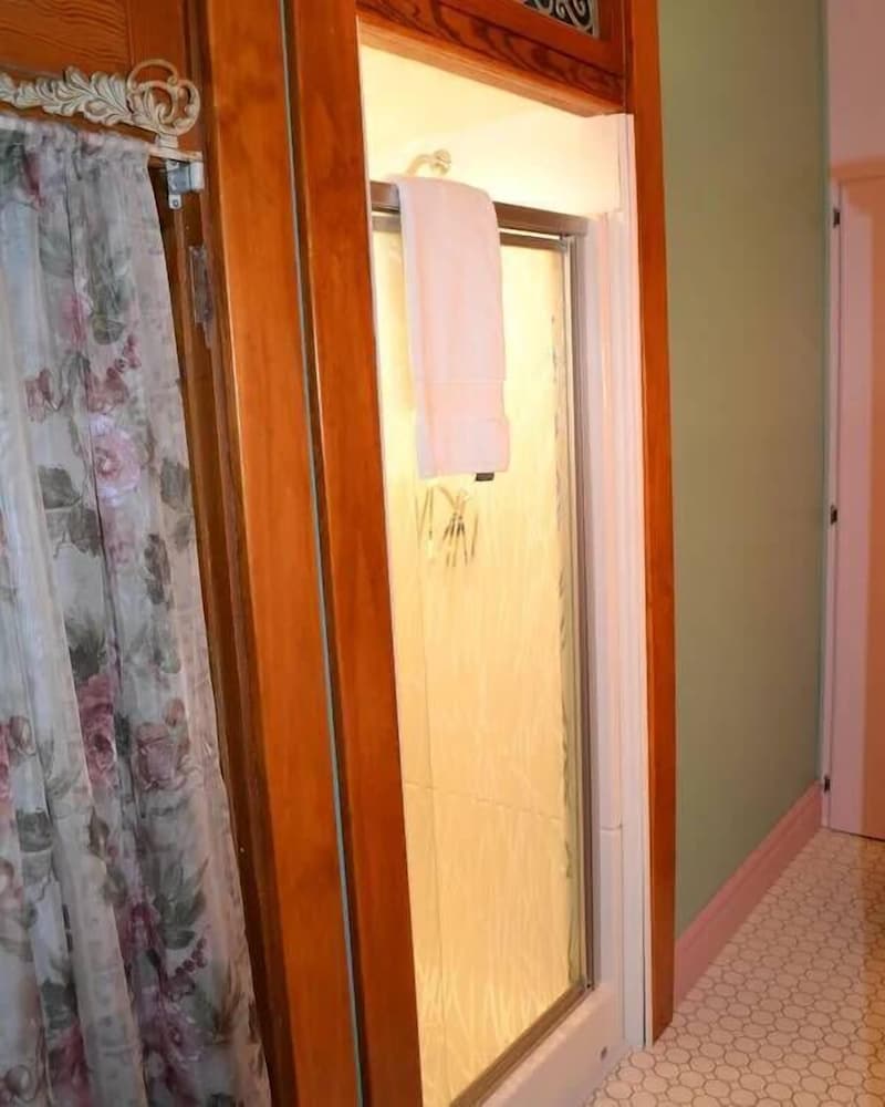 Kaskaskia Room photo 3