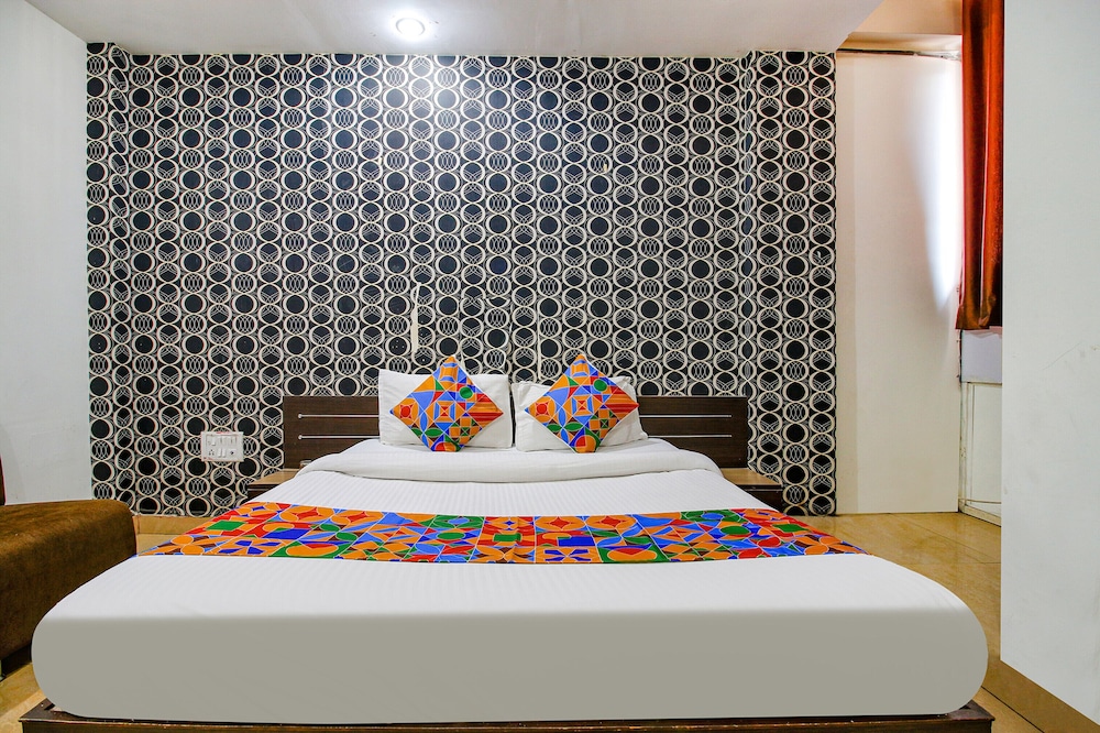 Deluxe Room - Photo 2