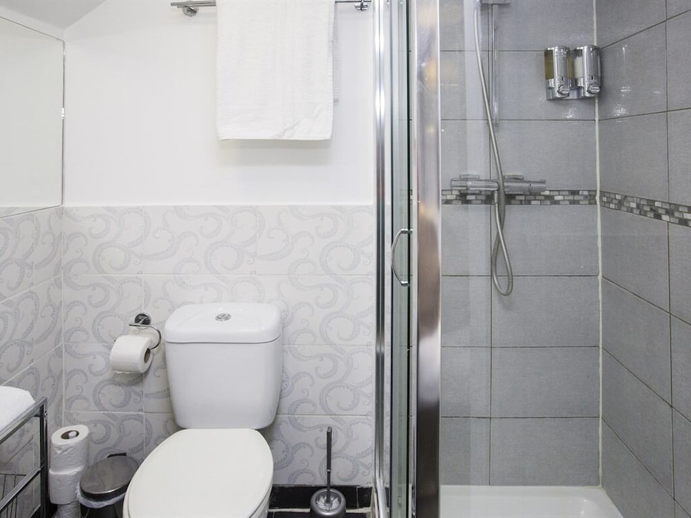 Superior Double Room, Ensuite photo 3