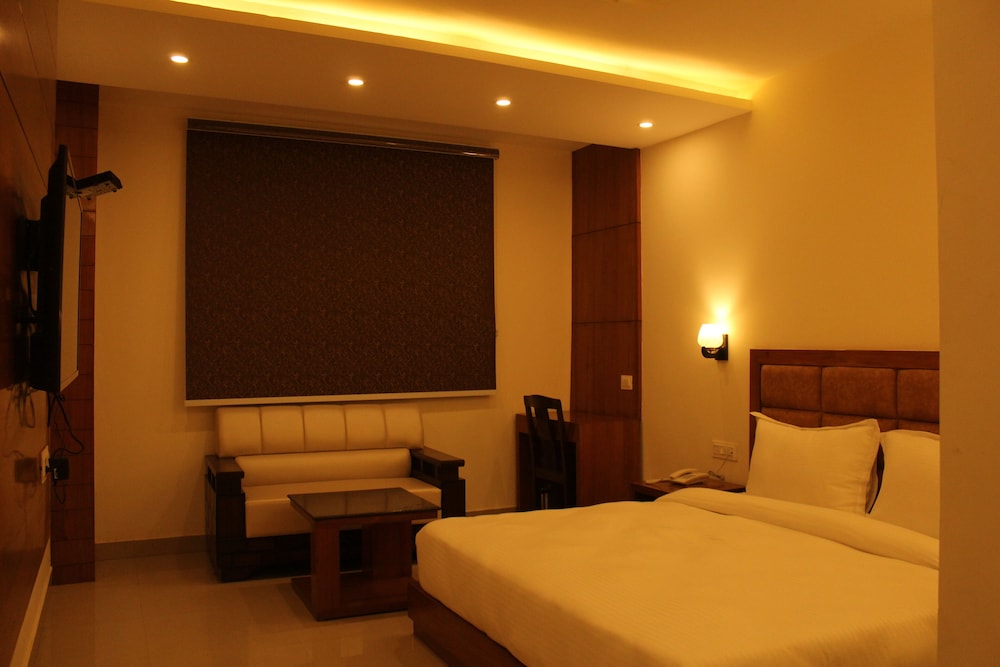 Premium Triple Room