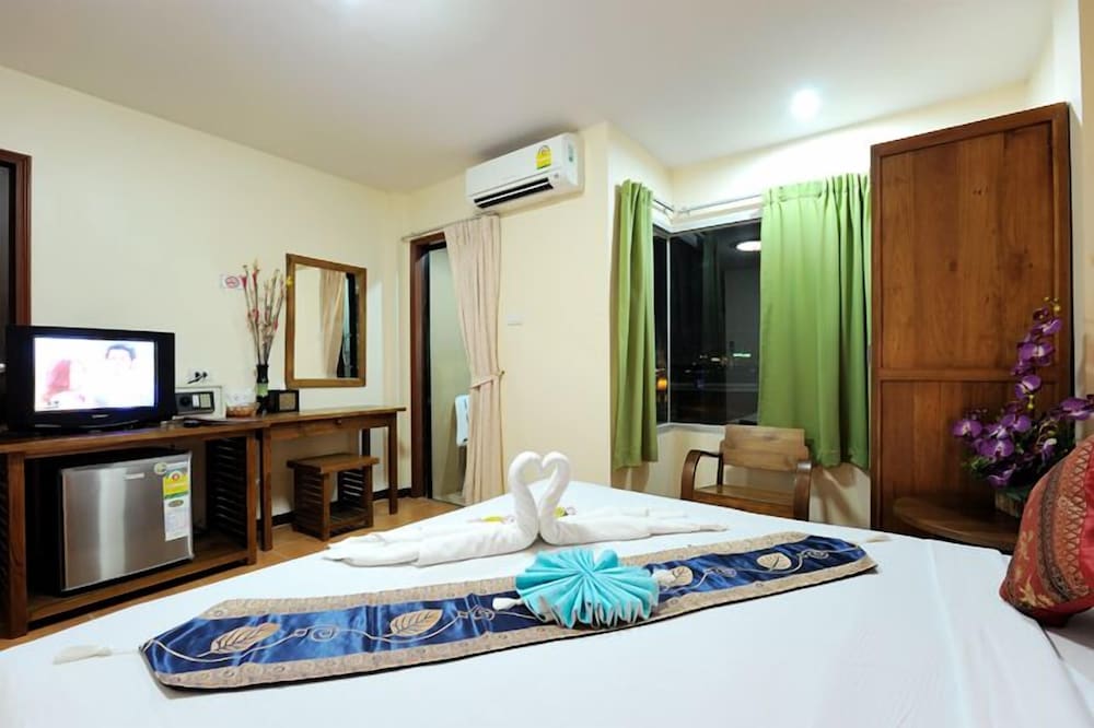Deluxe Double Room, Balcony, Mountain View