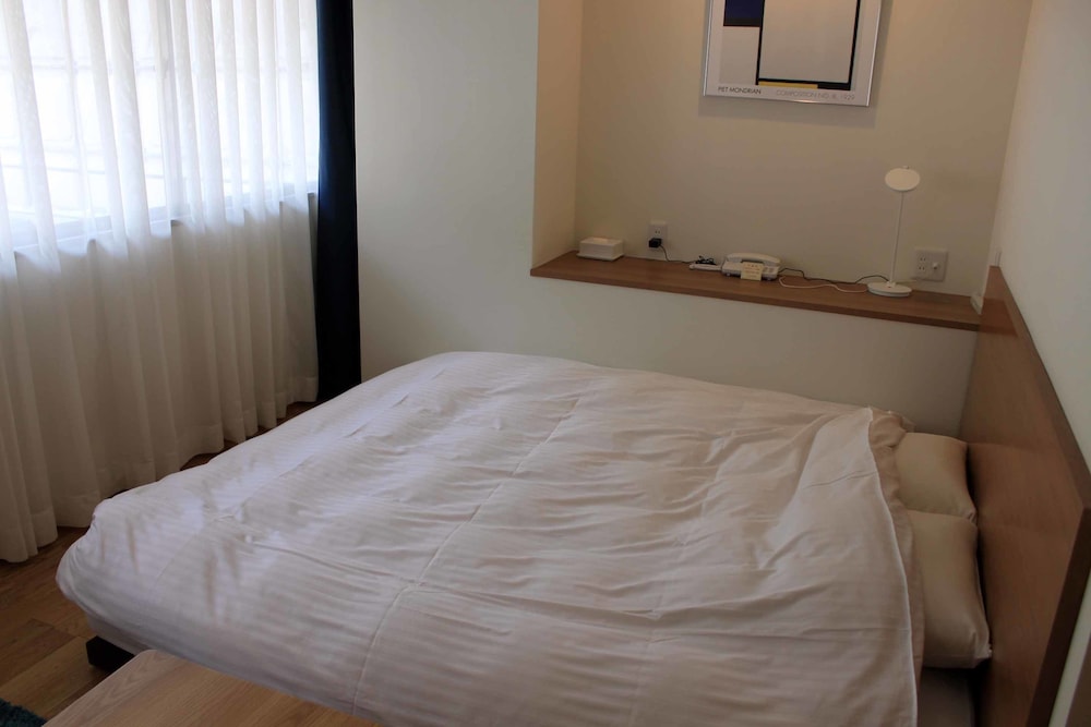 Double Room for 2 Guests, Private Bathroom photo 3