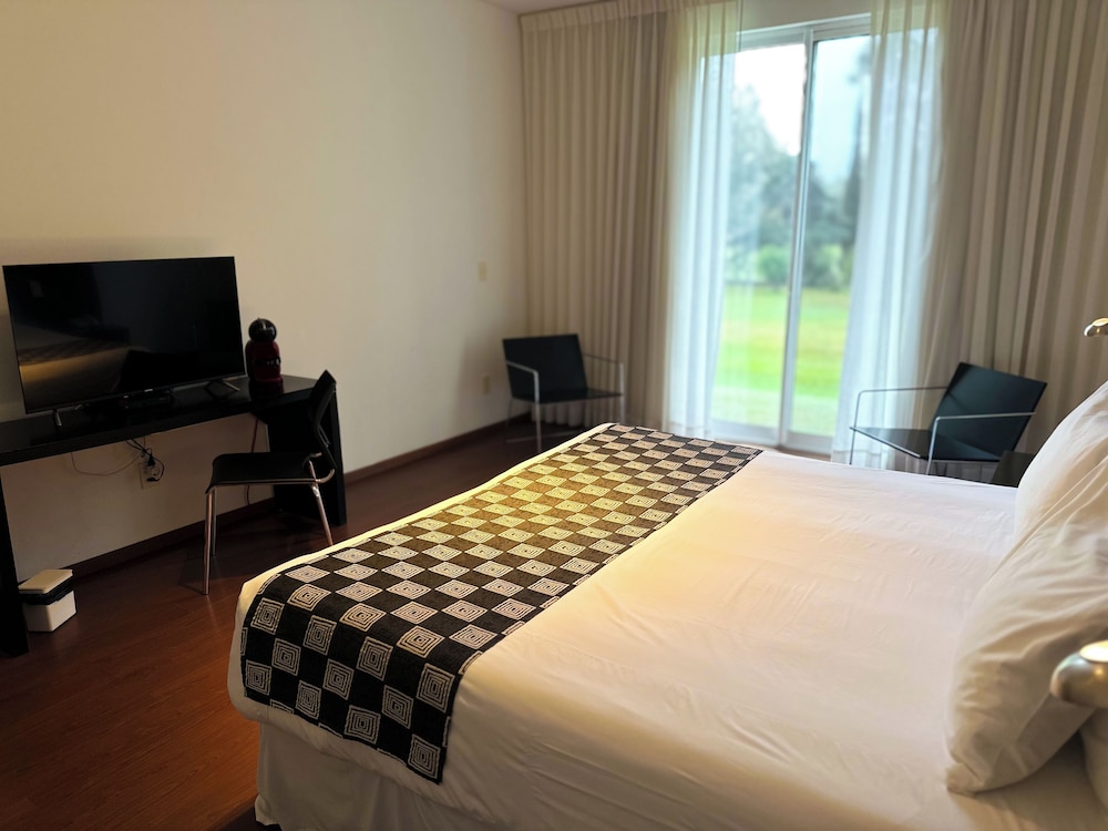 Luxury Room - Photo 9
