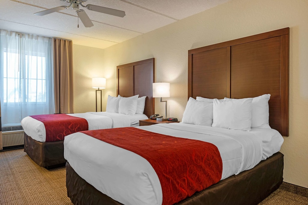 Accessible Room with 2 Queen Beds - Photo 4
