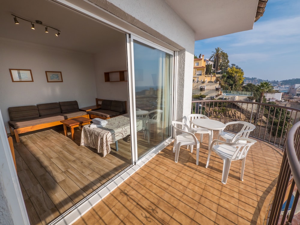 Apartamento Económico con Balcón