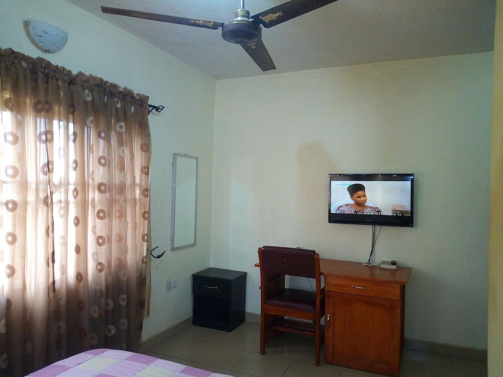 Standard Room photo 2