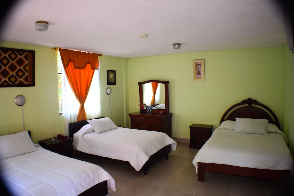 Family Quadruple Room photo 3