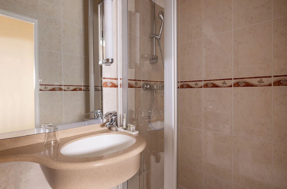 Standard Single Room, 1 Twin Bed, City View photo 3