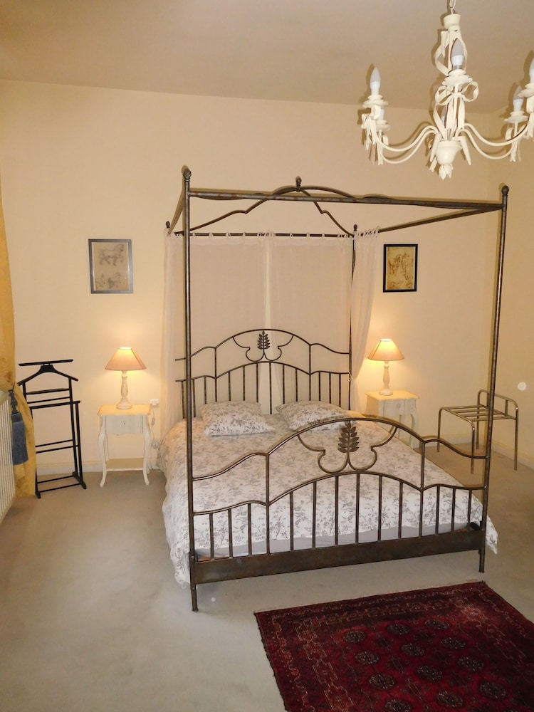 Comfort Triple Room, Private Bathroom, Garden Area (Leonard de Vinci) photo 1