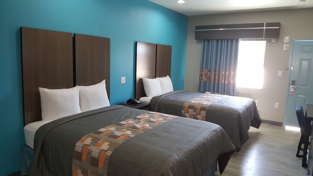 Standard Room, 2 Queen Beds, Smoking, Refrigerator & Microwave
