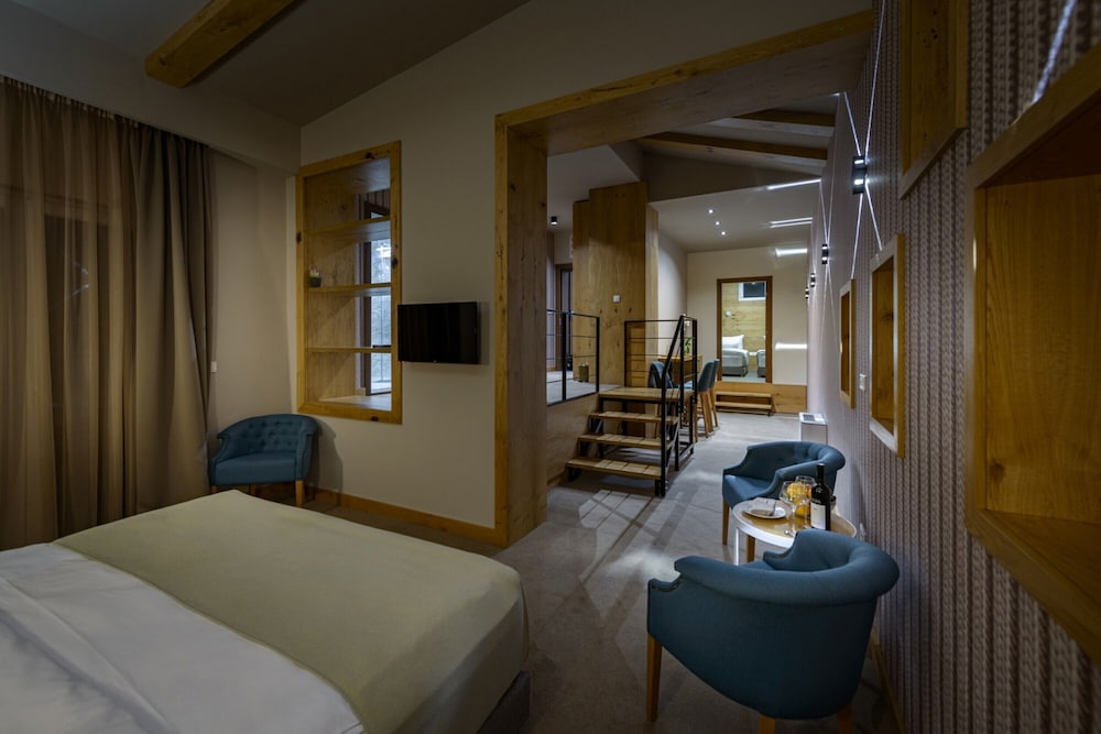 Gallery Room photo 3