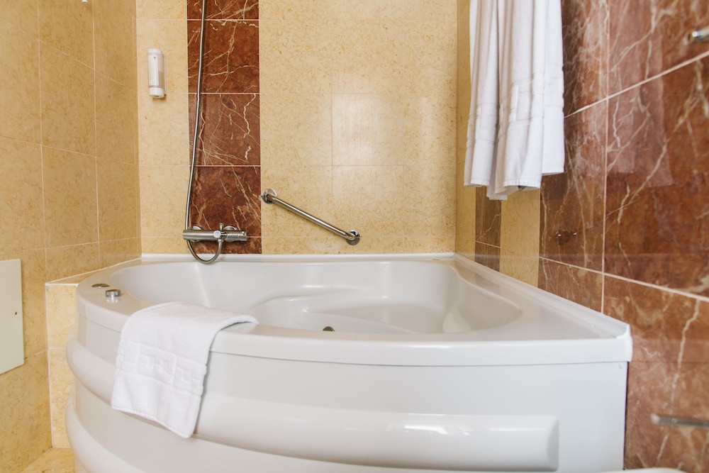 Romantic Double Room, 1 Double Bed, Hot Tub (corner hot tub)