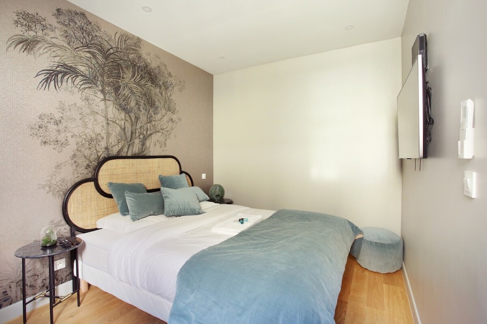 Apartment photo 1