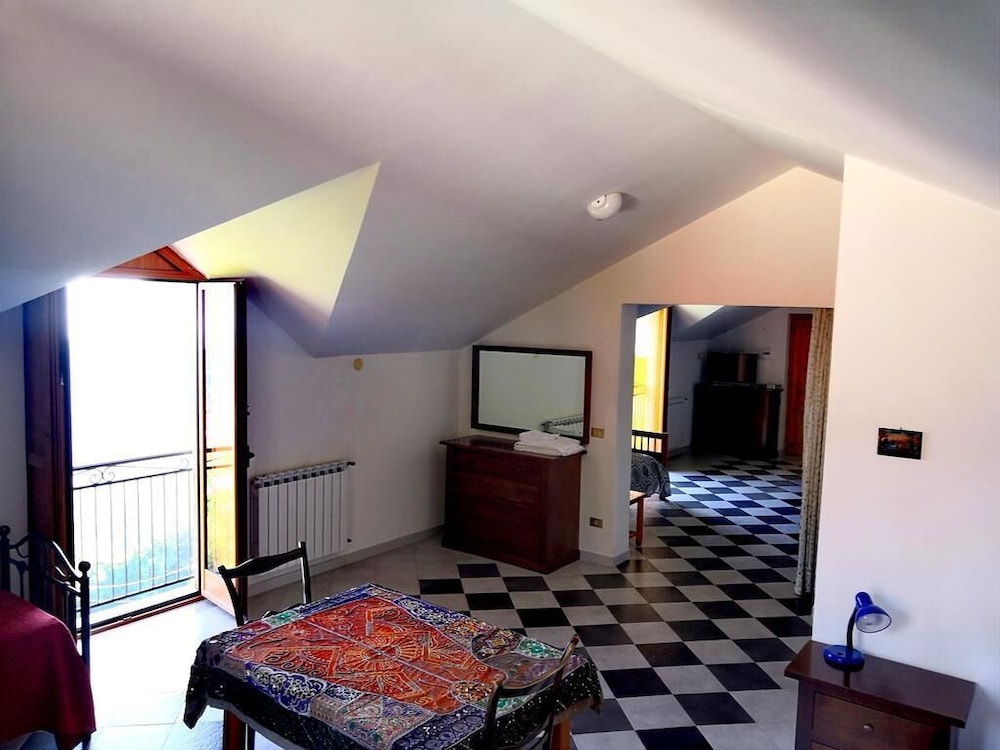 Panoramic Room photo 3