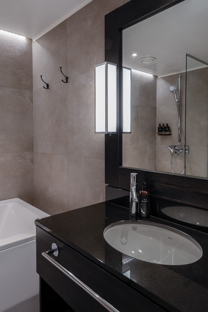 Lapland Junior Suite - Photo 11