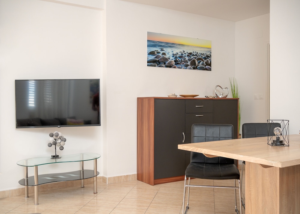 Superior Apartment, 1 Bedroom, Balcony, Beachfront photo 3