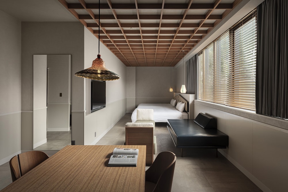 Aoka Condominium Suite - Photo 9
